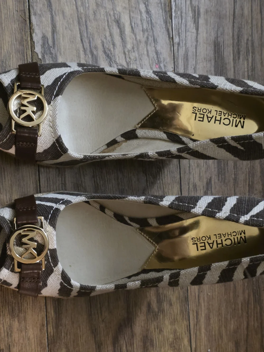 Michael Kors Women's Zebra Print Peep-Toe Pumps in Black and White Size 8